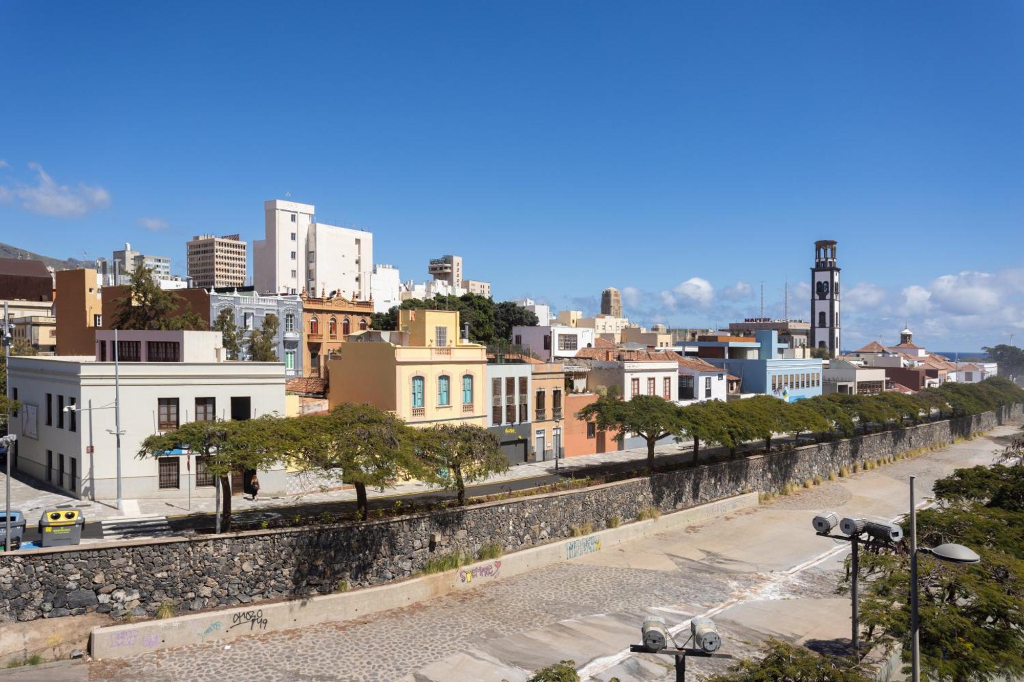 Wanderlust Hostel Santa Cruz de Tenerife Exterior photo